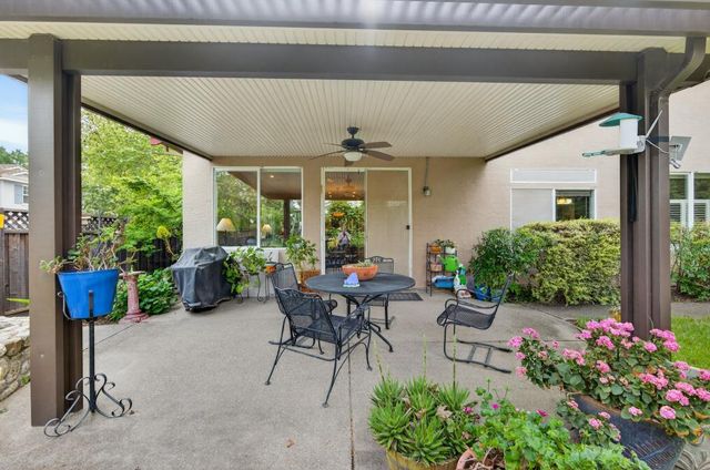 1817 Titian Ct, Davis, CA 95618