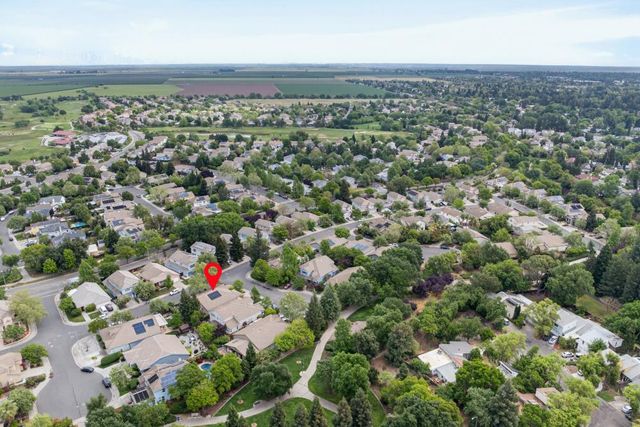 1817 Titian Ct, Davis, CA 95618