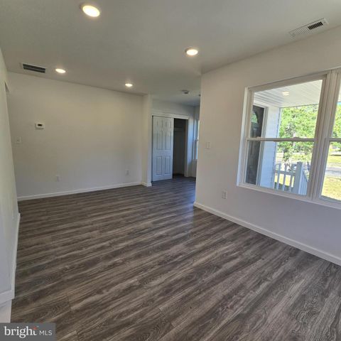 38 RICHARDS AVE, Pine Hill, NJ 08021