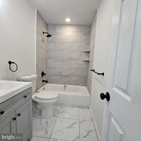 38 RICHARDS AVE, Pine Hill, NJ 08021
