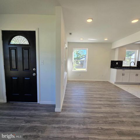 38 RICHARDS AVE, Pine Hill, NJ 08021