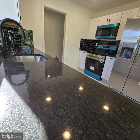 38 RICHARDS AVE, Pine Hill, NJ 08021