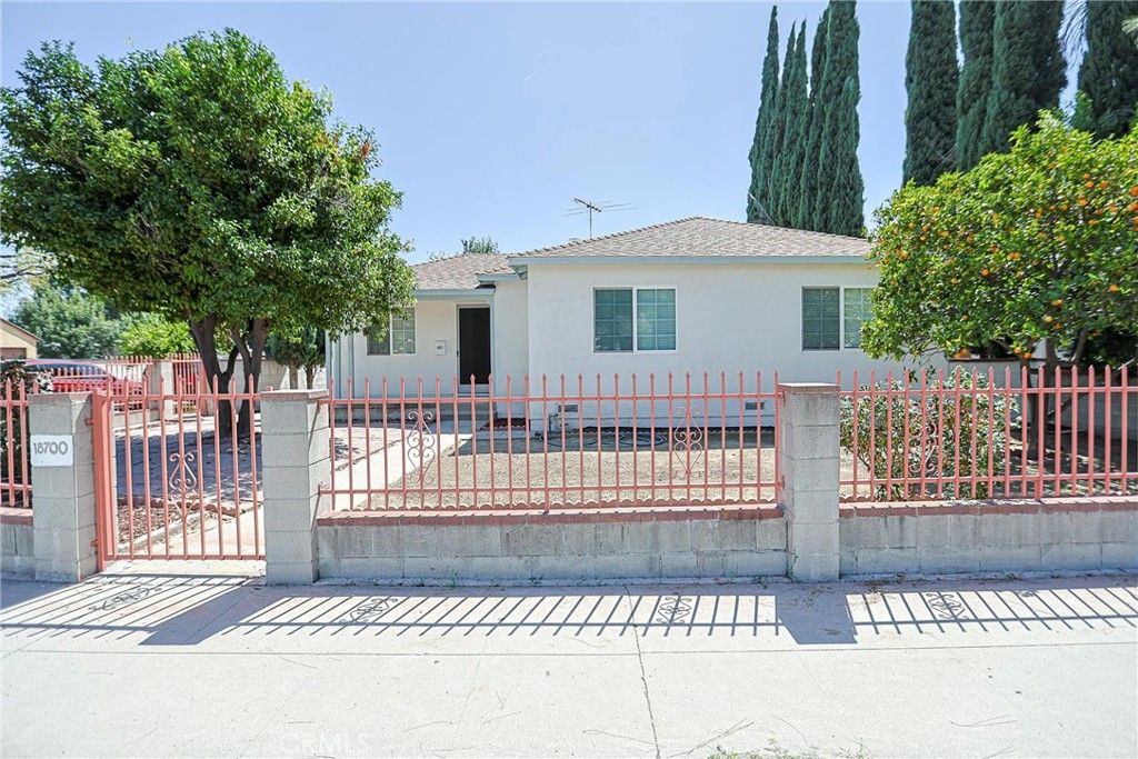 18700 Nordhoff Street, Northridge, CA 91324 — exterior