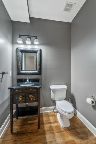 1207 Grandview Dr, Nashville, TN 37215