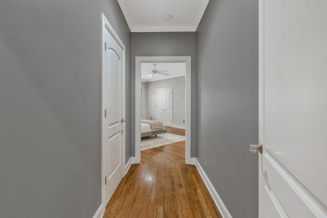 1207 Grandview Dr, Nashville, TN 37215