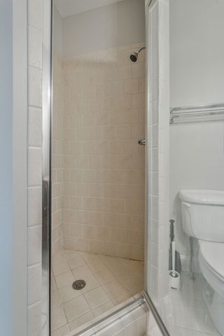 1207 Grandview Dr, Nashville, TN 37215