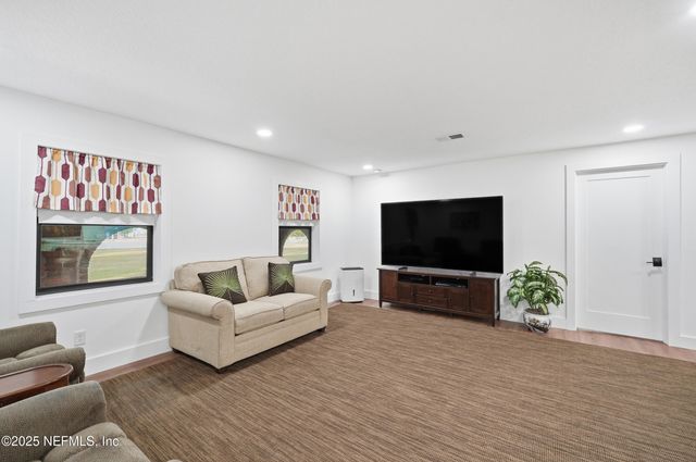 15725 SHARK Road W, Jacksonville, FL 32226