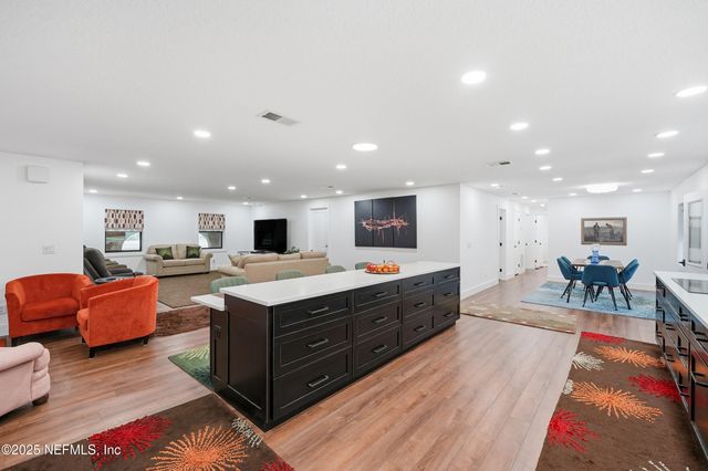 15725 SHARK Road W, Jacksonville, FL 32226