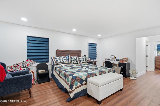 15725 SHARK Road W, Jacksonville, FL 32226