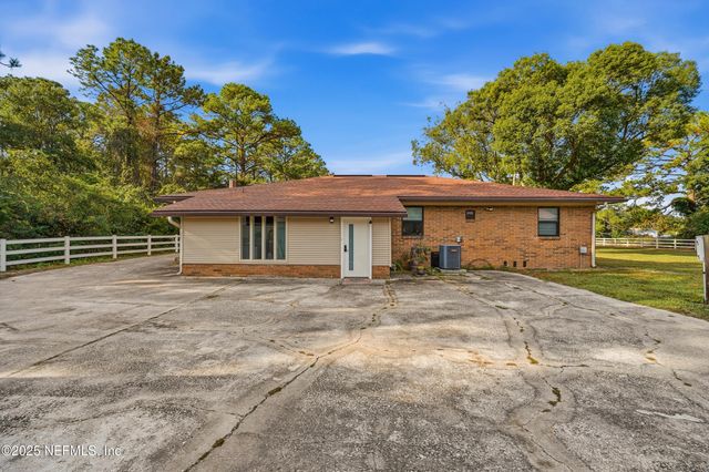 15725 SHARK Road W, Jacksonville, FL 32226