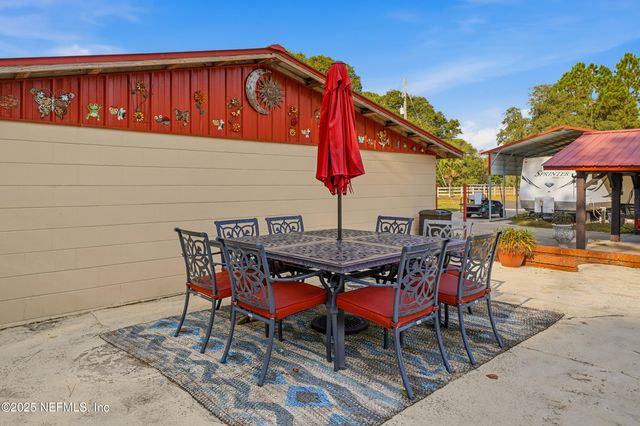 15725 SHARK Road W, Jacksonville, FL 32226