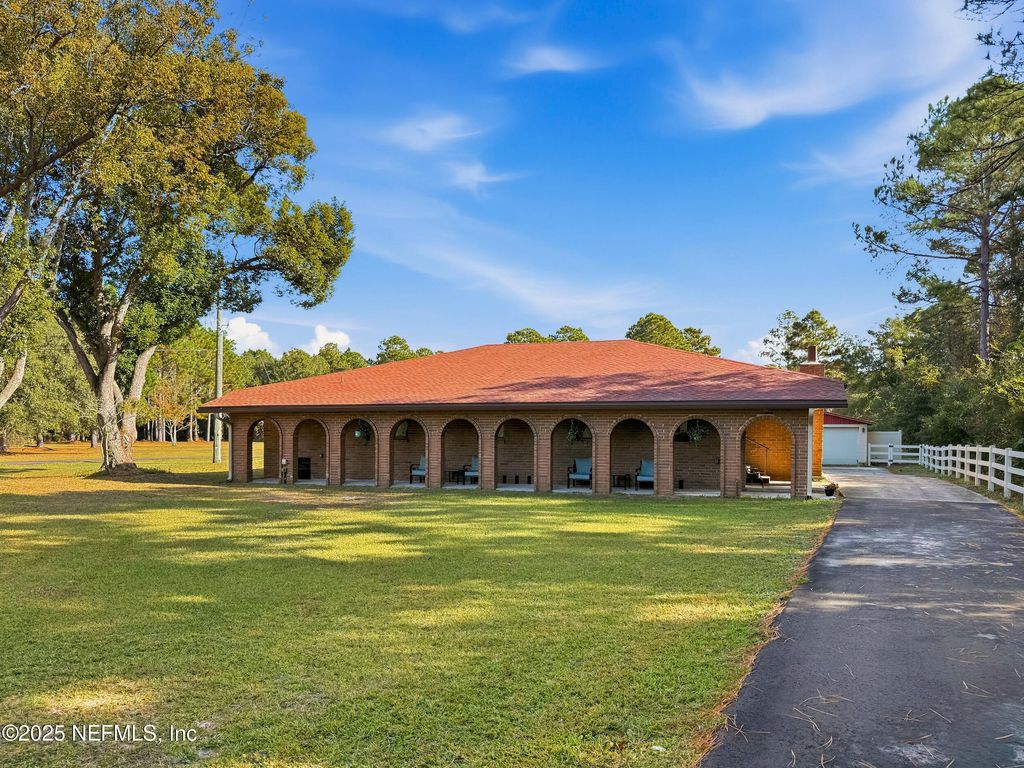 15725 SHARK Road W, Jacksonville, FL 32226