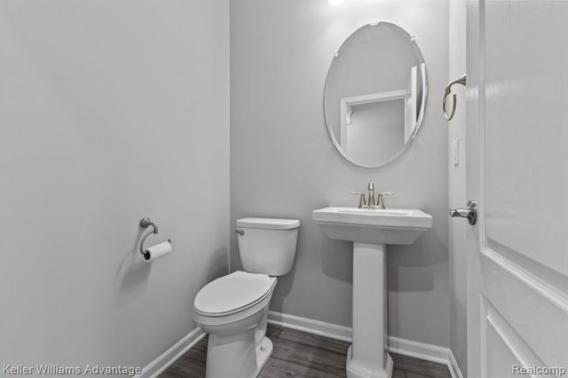 836 Addison Circle, Walled Lake, MI 48390