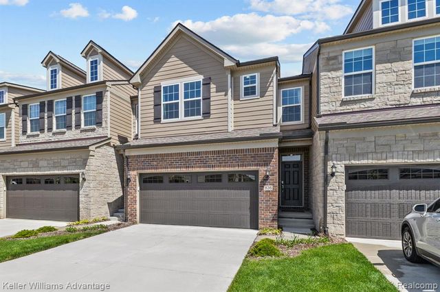 836 Addison Circle, Walled Lake, MI 48390