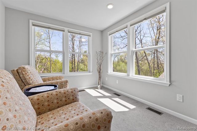 836 Addison Circle, Walled Lake, MI 48390