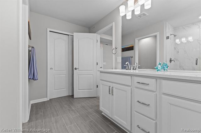 836 Addison Circle, Walled Lake, MI 48390
