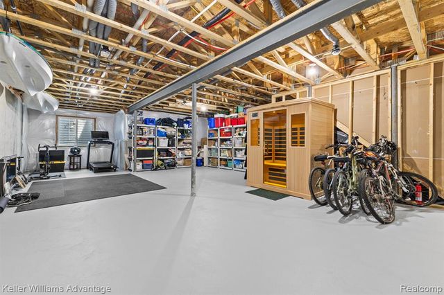 836 Addison Circle, Walled Lake, MI 48390