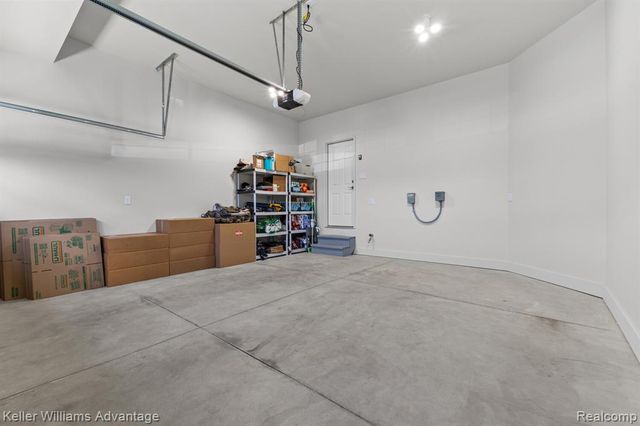 836 Addison Circle, Walled Lake, MI 48390