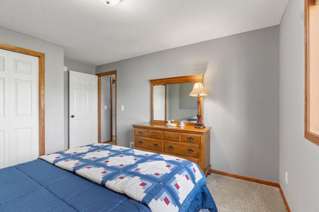 4942 87th Street NE, Monticello, MN 55362