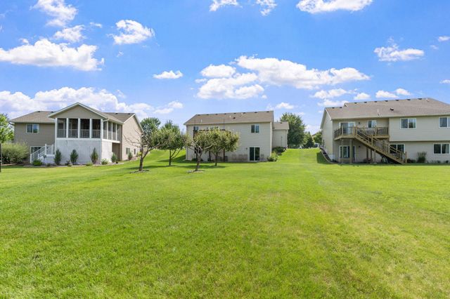 4942 87th Street NE, Monticello, MN 55362
