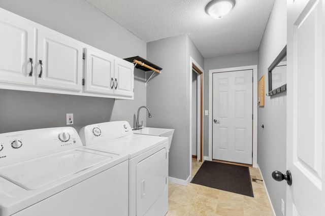 4942 87th Street NE, Monticello, MN 55362