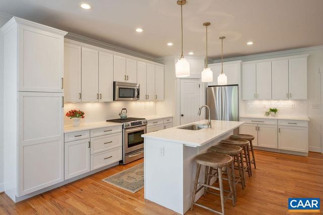 6679 WELBOURNE LN, Crozet, VA 22932