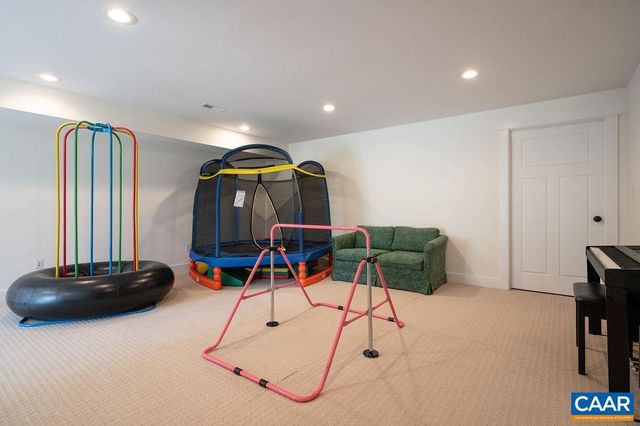 6679 WELBOURNE LN, Crozet, VA 22932