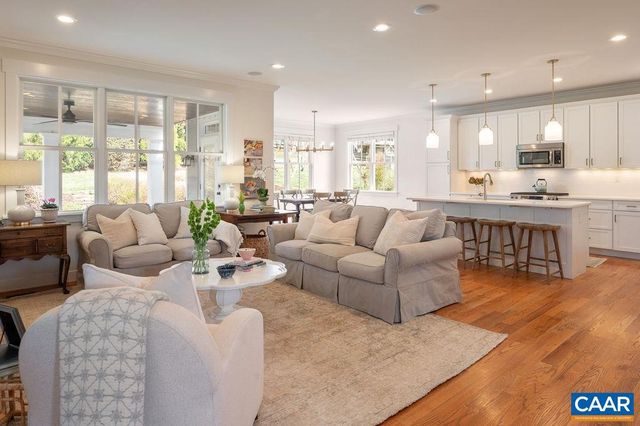 6679 WELBOURNE LN, Crozet, VA 22932