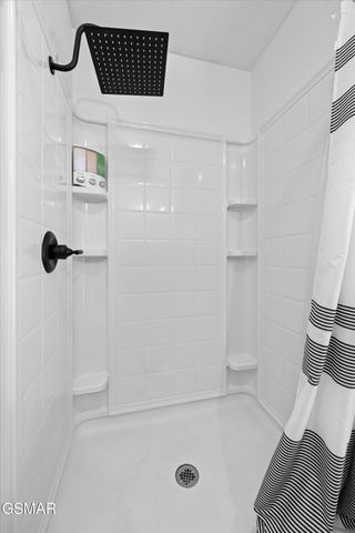 4533 E Scenic Drive, Gatlinburg, TN 37738