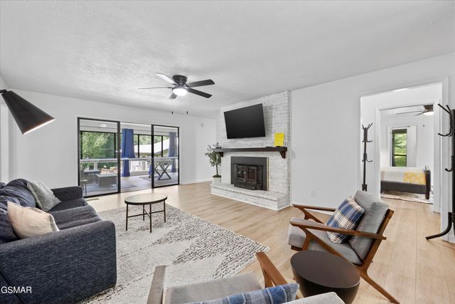 4533 E Scenic Drive, Gatlinburg, TN 37738