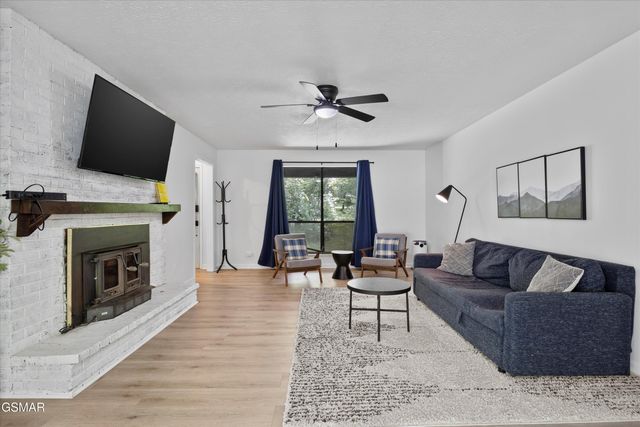 4533 E Scenic Drive, Gatlinburg, TN 37738