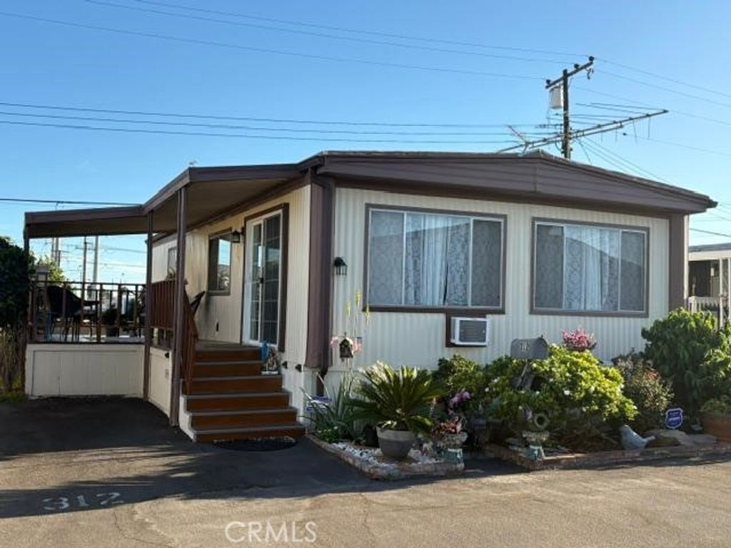 16601 S Garfield Avenue 312, Paramount, CA 90723 — photo 3