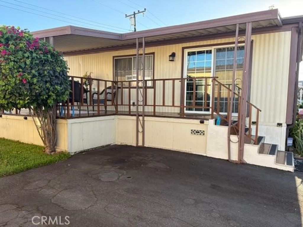 16601 S Garfield Avenue 312, Paramount, CA 90723 — photo 5