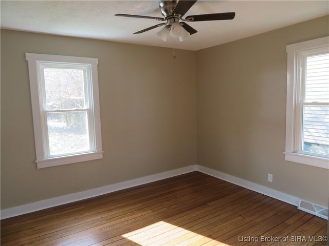 1713 Twin Oaks Drive, New Albany, IN 47150