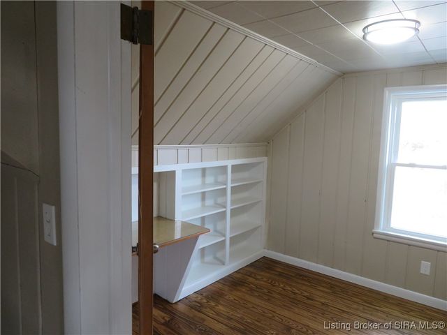 1713 Twin Oaks Drive, New Albany, IN 47150