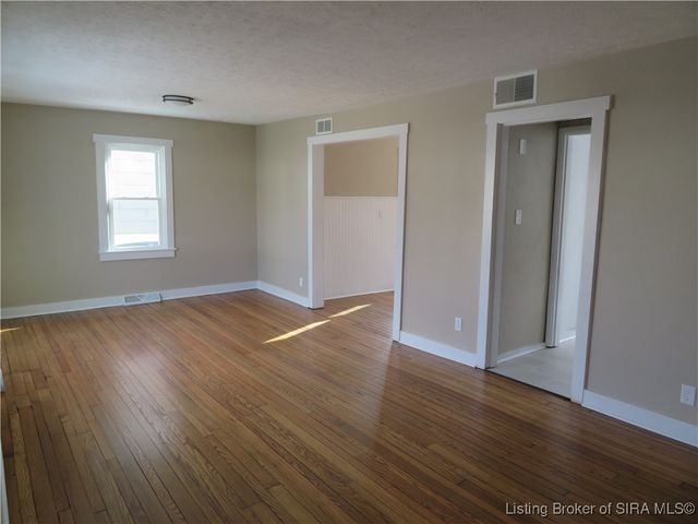 1713 Twin Oaks Drive, New Albany, IN 47150