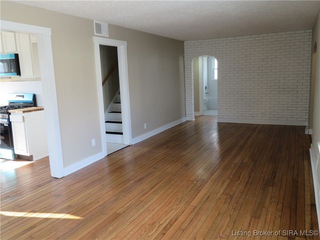 1713 Twin Oaks Drive, New Albany, IN 47150