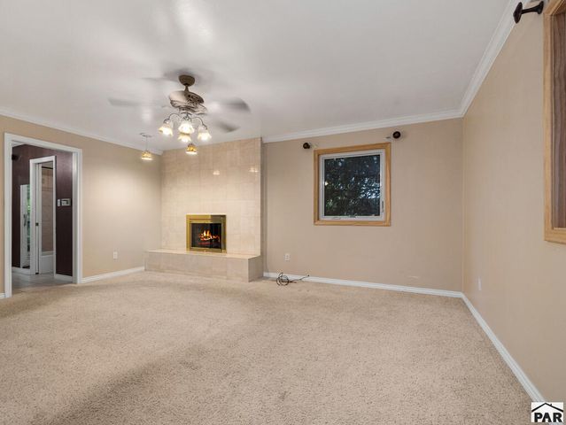 24 Robertson Rd, Pueblo, CO 81001
