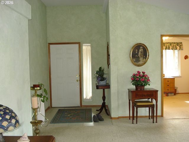 218 JACOB HALE Way, Roseburg, OR 97471