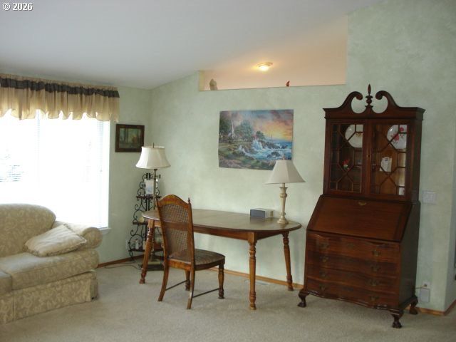 218 JACOB HALE Way, Roseburg, OR 97471