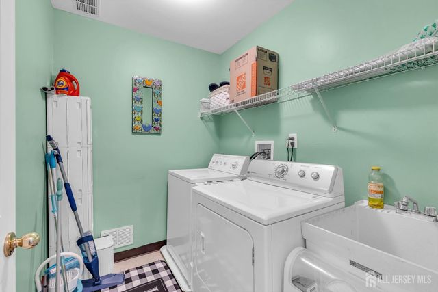 401 Harvest Lane, South Brunswick, NJ 08852
