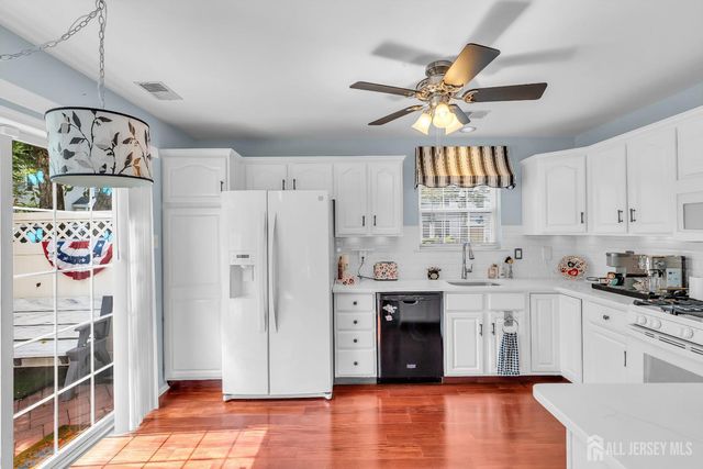401 Harvest Lane, South Brunswick, NJ 08852