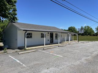 1929 Highway 31W, White House, TN 37188