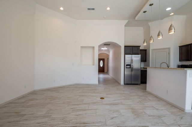 6016 ERMEMIN Avenue NW, Albuquerque, NM 87114