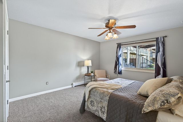2011 E 122nd Street D1, Burnsville, MN 55337