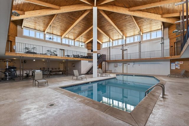 2011 E 122nd Street D1, Burnsville, MN 55337
