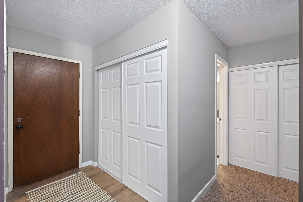 2011 E 122nd Street D1, Burnsville, MN 55337 — photo 4