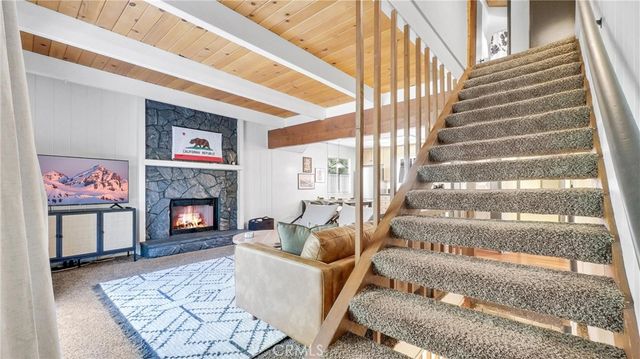 32794 Cougar Lane, Arrowbear, CA 92382