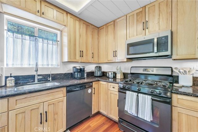 32794 Cougar Lane, Arrowbear, CA 92382