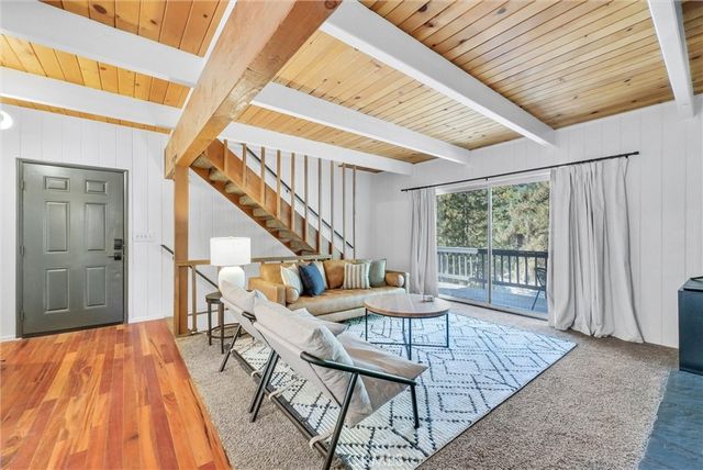 32794 Cougar Lane, Arrowbear, CA 92382